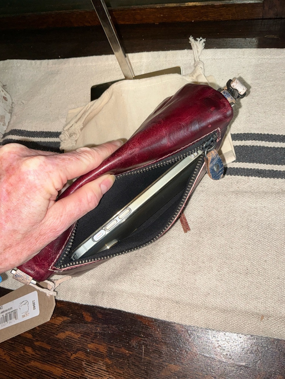 NWT Bed Stu Cadence Wallet Wristlet Crossbody Bag Red Americana Rustic MSRP $198 - Picture 14 of 15